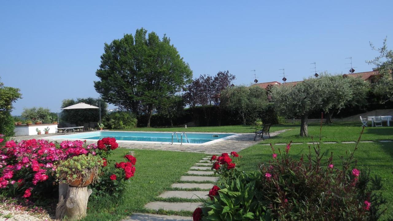 Bed and Breakfast Il Gelso Di Barcuzzi à Lonato Extérieur photo